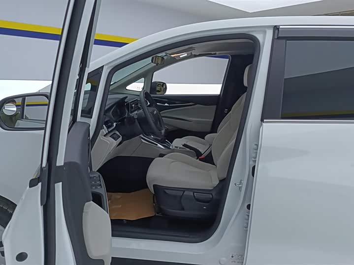 Фото 9 - Maxus G50