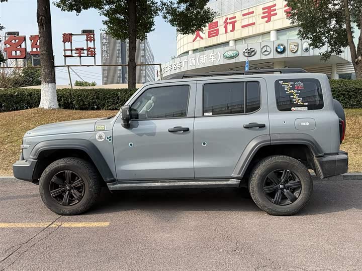 Фото 3 - Tank 300