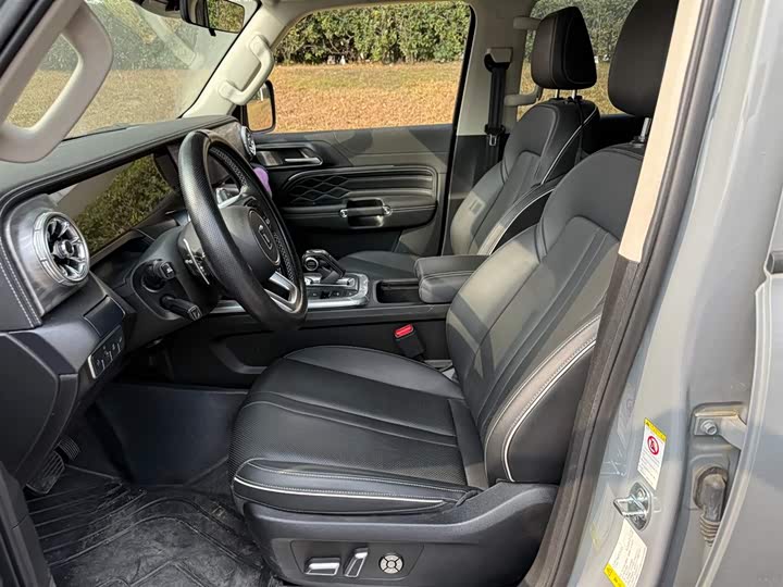 Фото 8 - Tank 300