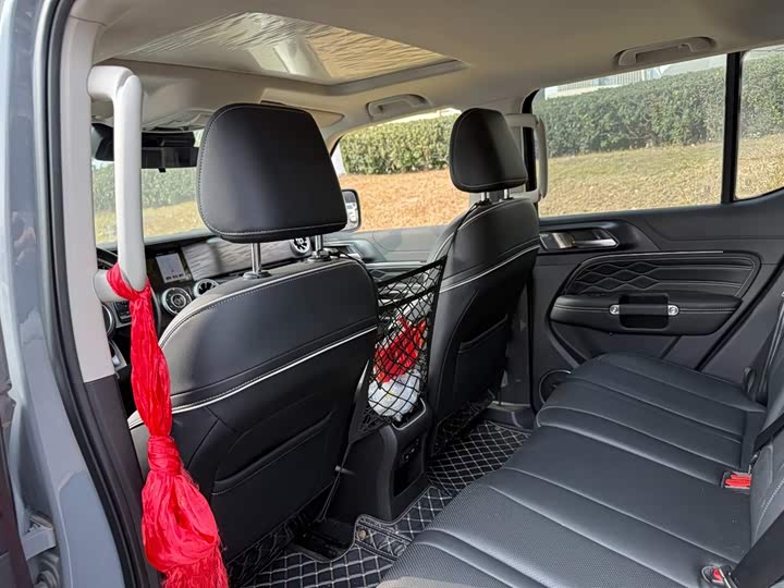 Фото 9 - Tank 300