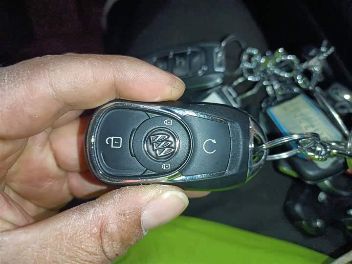 Фото 9 - Buick Velite 6