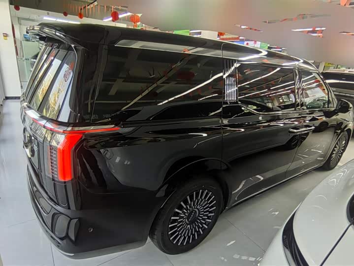 Фото 3 - Zeekr 009