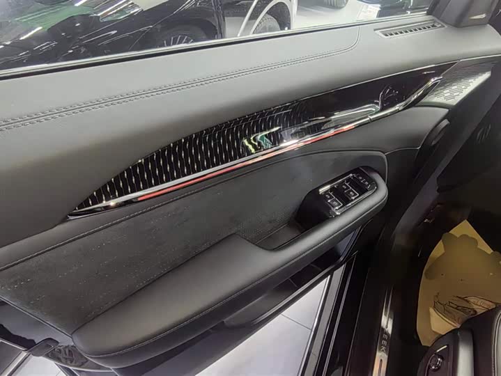 Фото 7 - Zeekr 009