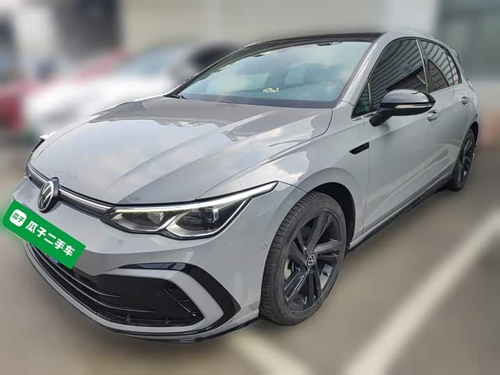 Фото 1 - Volkswagen Golf