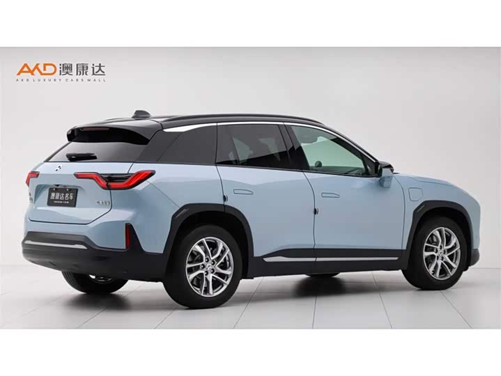 Фото 3 - Nio ES6