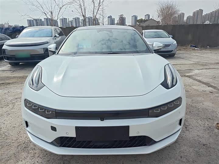 Фото 3 - Zeekr 001