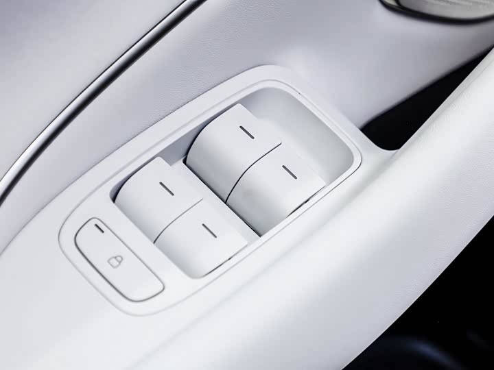 Фото 4 - Xiaomi SU7