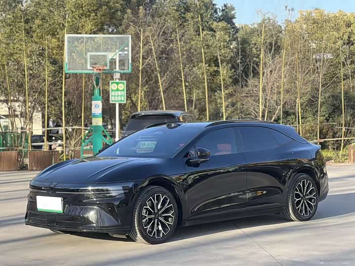 Фото 1 - Zeekr 007 GT