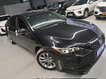 Фото 2 - Toyota Avalon