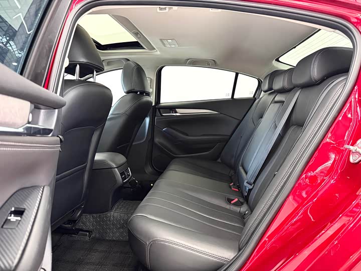 Фото 6 - Mazda Atenza