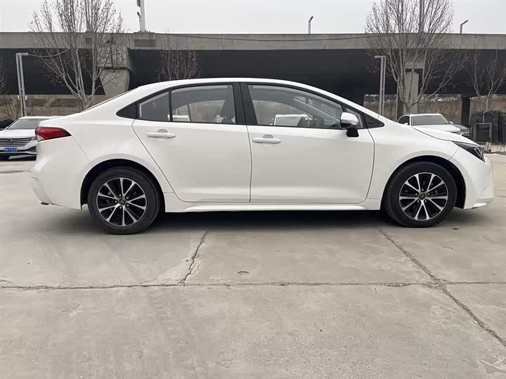 Фото 5 - Toyota Levin