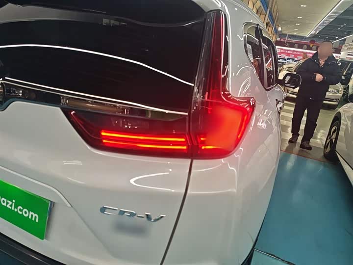 Фото 8 - Honda CR-V