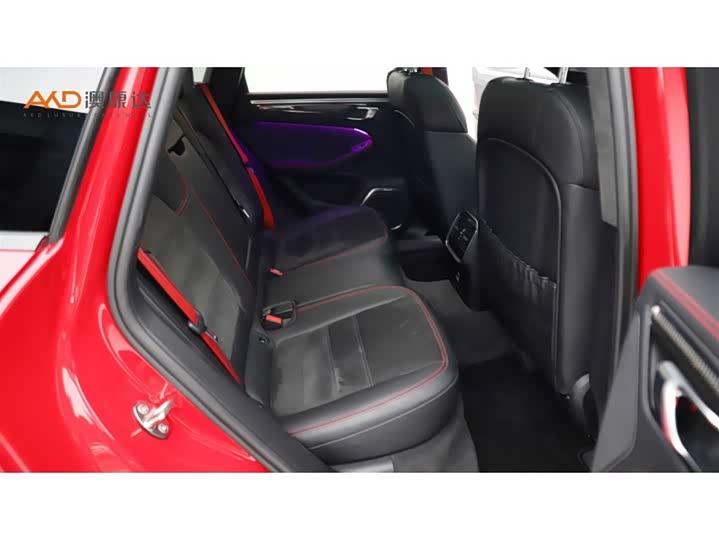 Фото 8 - Porsche Macan