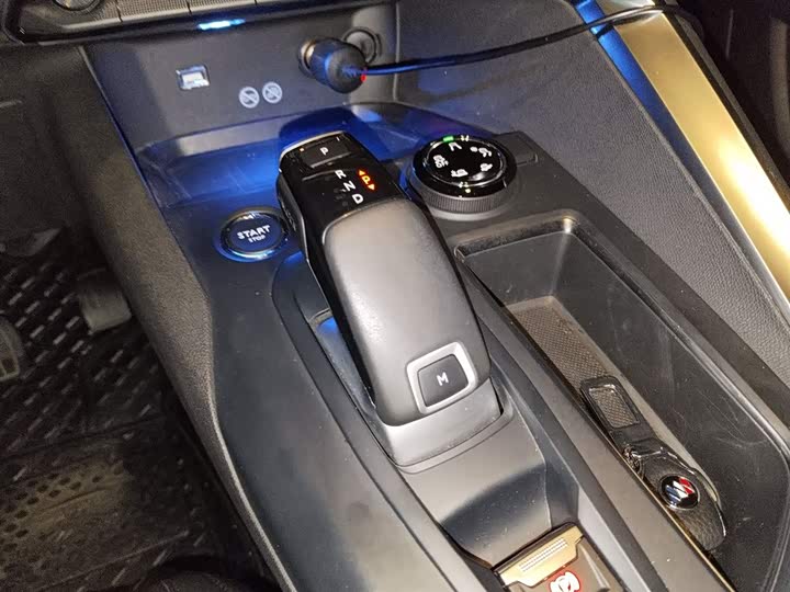 Фото 7 - Peugeot 4008