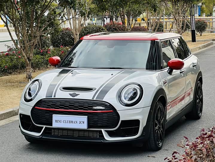 Фото 1 - Mini Clubman JCW