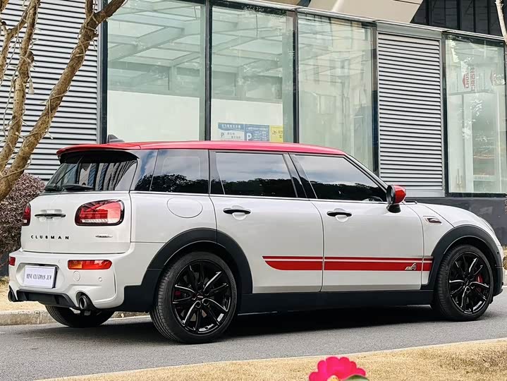 Фото 8 - Mini Clubman JCW