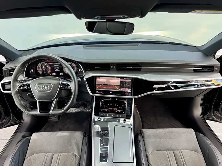 Фото 4 - Audi A6L