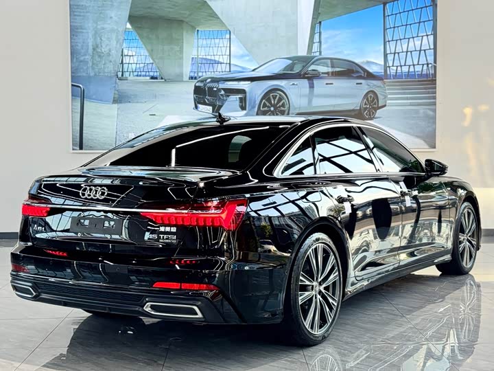 Фото 8 - Audi A6L