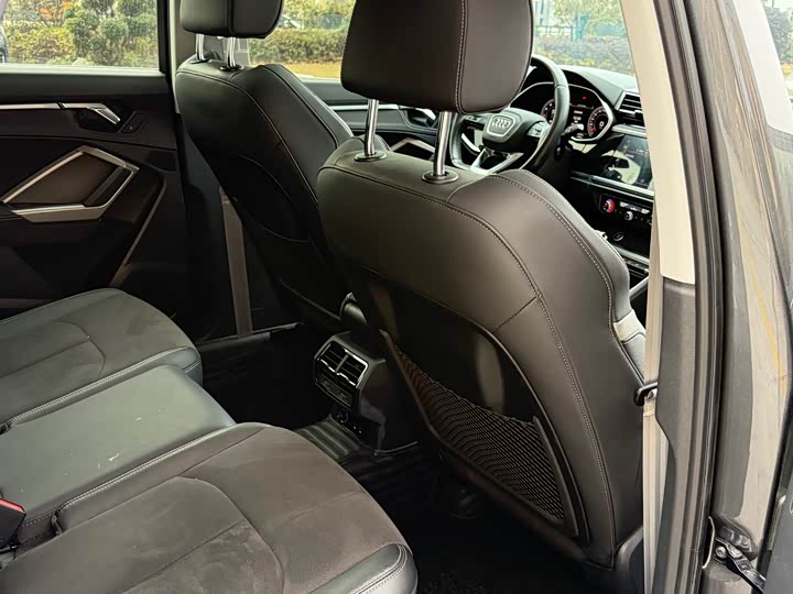 Фото 5 - Audi Q3