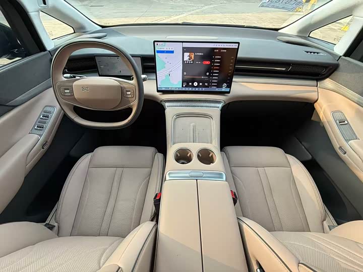 Фото 5 - XPeng X9