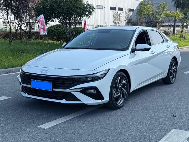 Фото 1 - Hyundai Elantra N line