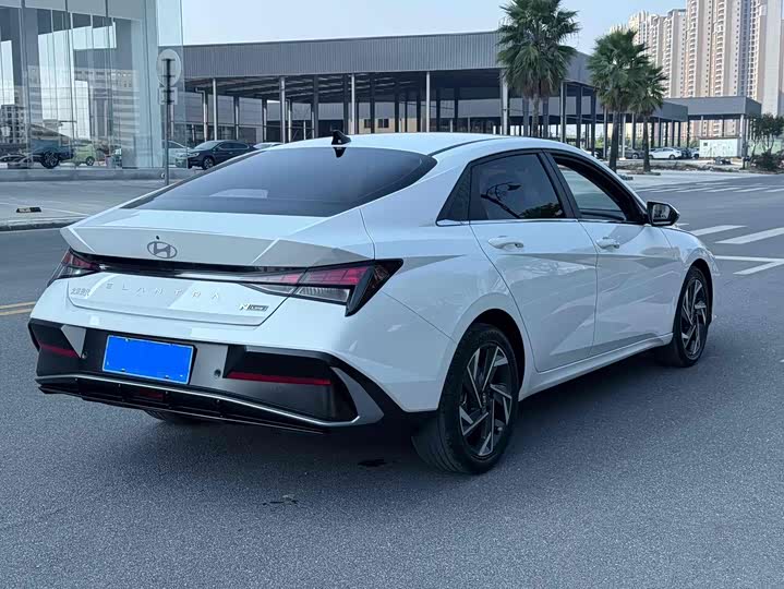 Фото 5 - Hyundai Elantra N line