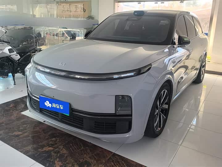 Фото 1 - LiXiang L8