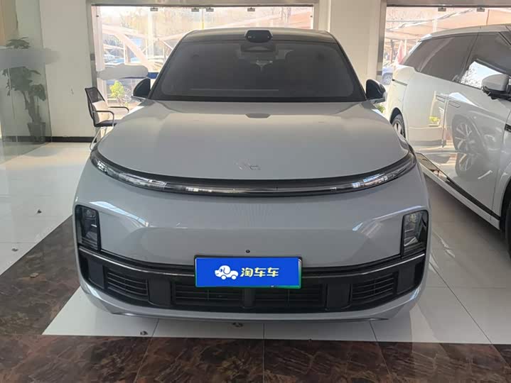 Фото 2 - LiXiang L8