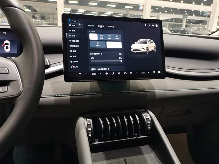 Фото 5 - BYD Yuan Plus