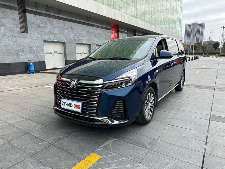 Фото 1 - Buick GL8 ES