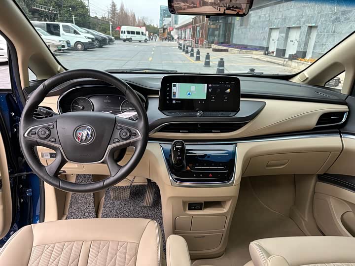 Фото 7 - Buick GL8 ES