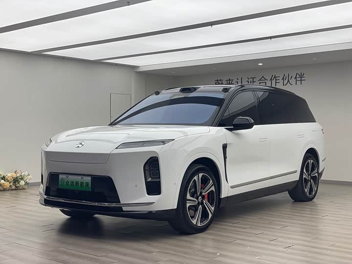 Фото 4 - Nio ES8