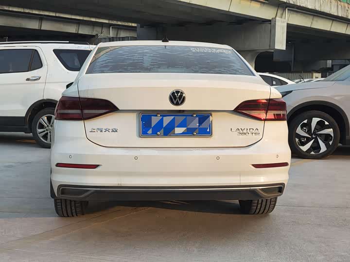 Фото 5 - Volkswagen Lavida