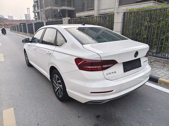 Фото 5 - Volkswagen Lavida