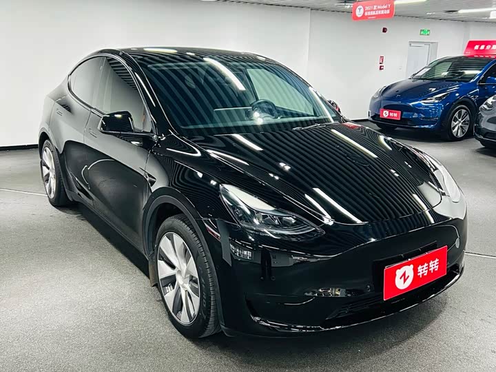 Фото 3 - Tesla Model Y