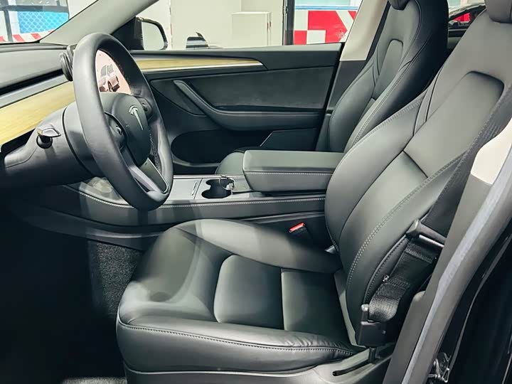 Фото 7 - Tesla Model Y