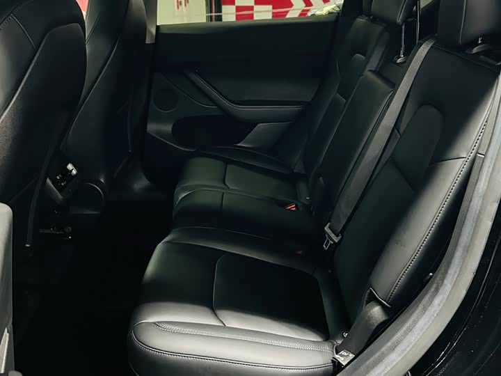 Фото 8 - Tesla Model Y