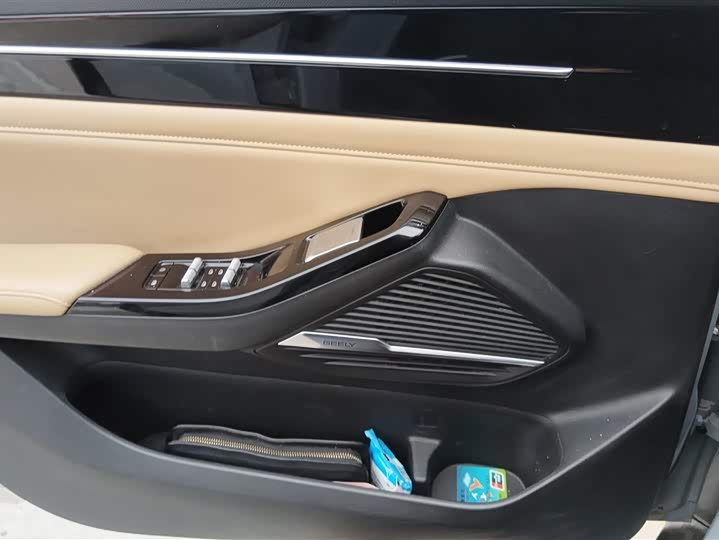 Фото 7 - Geely Galaxy L6