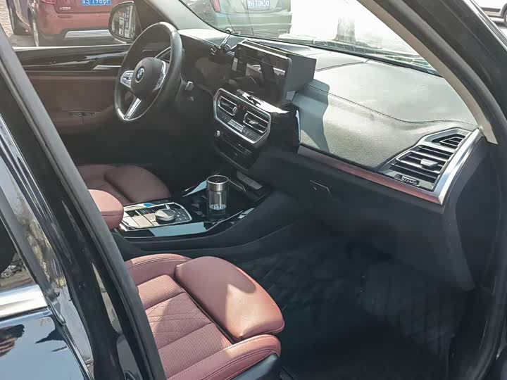 Фото 5 - BMW iX3