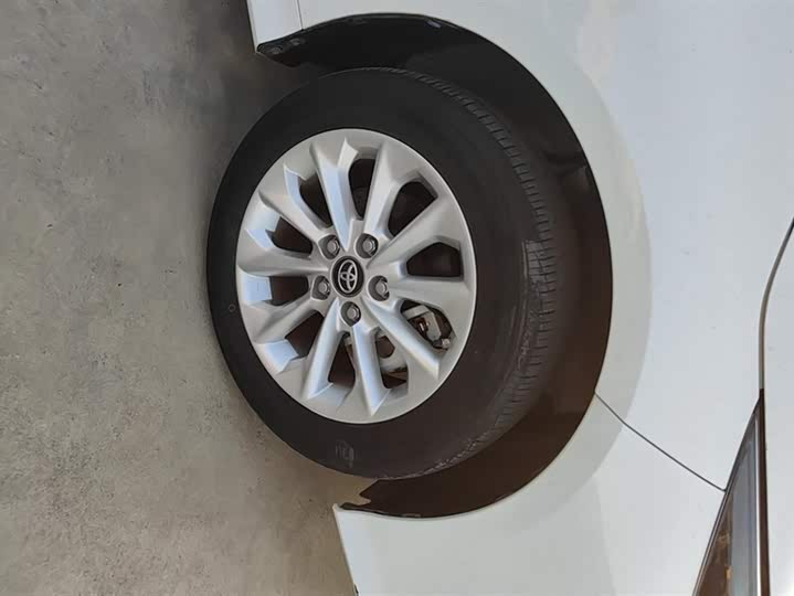 Фото 6 - Toyota Corolla