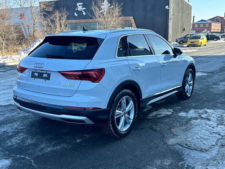 Фото 7 - Audi Q3