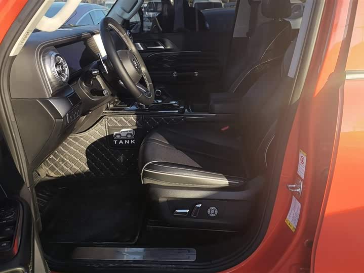 Фото 9 - Tank 300