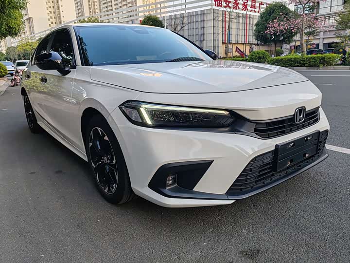 Фото 3 - Honda Civic