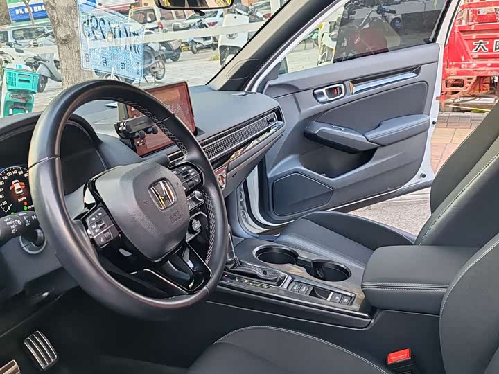 Фото 6 - Honda Civic