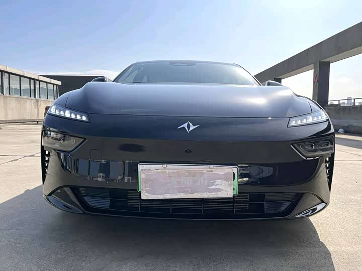 Фото 1 - Dongfeng Yipai eπ 007