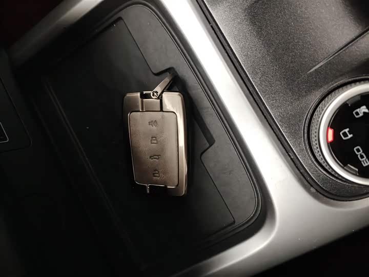 Фото 9 - Tank 300