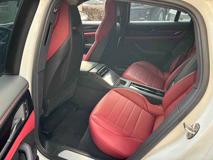 Фото 4 - Porsche Panamera