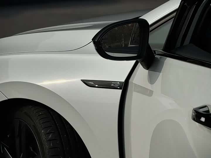 Фото 7 - Volkswagen Golf