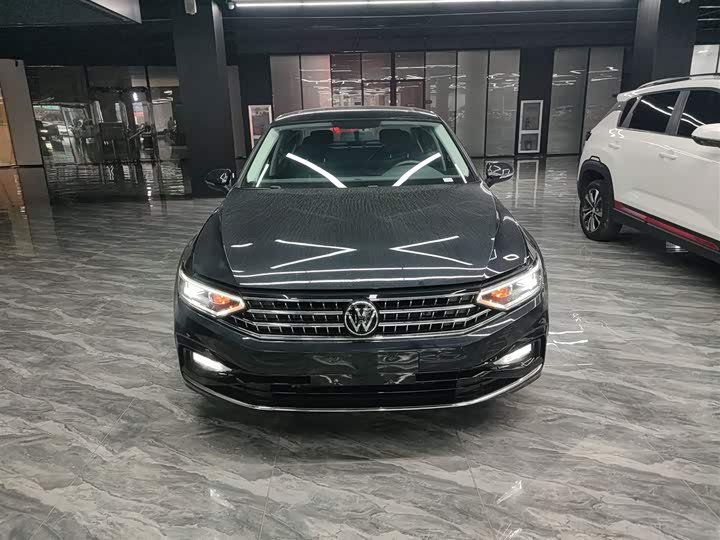 Фото 3 - Volkswagen Magotan