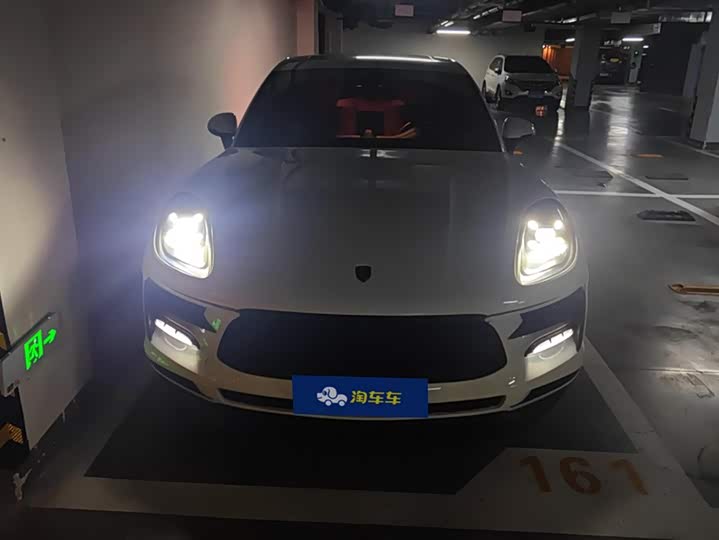 Фото 2 - Porsche Macan